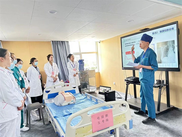 西藏阜康醫院護理部舉辦第三季度護理技術操作考核